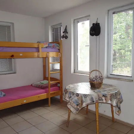 Auberge de jeunesse 10 Coins Bed+tours *