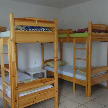 10 Coins Bed+tours Auberge de jeunesse