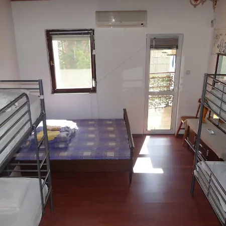 10 Coins Bed+tours Auberge de jeunesse *